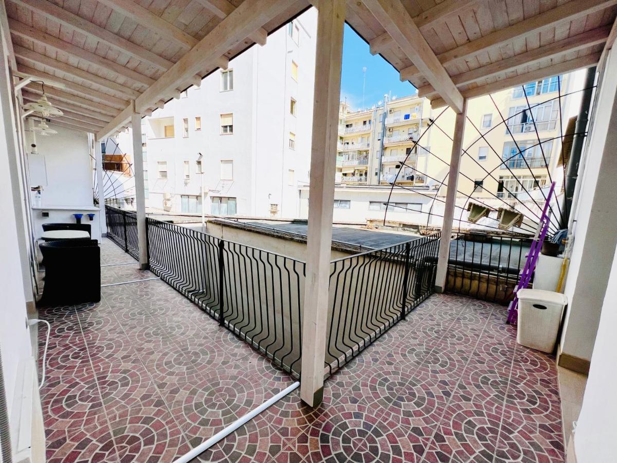 Apartamento 4Cats - Alloggio Incantevole In Centro Lecce Exterior foto